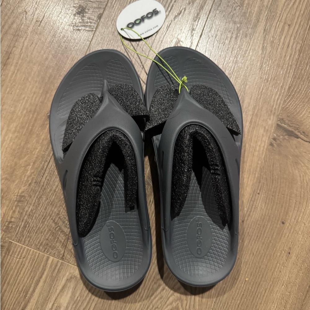 OOFOS Slate Unisex Sandals